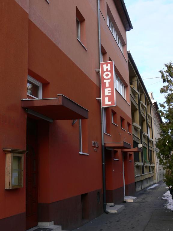 Hotel Centrum סגד מראה חיצוני תמונה