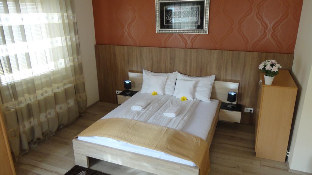Hotel Centrum סגד מראה חיצוני תמונה